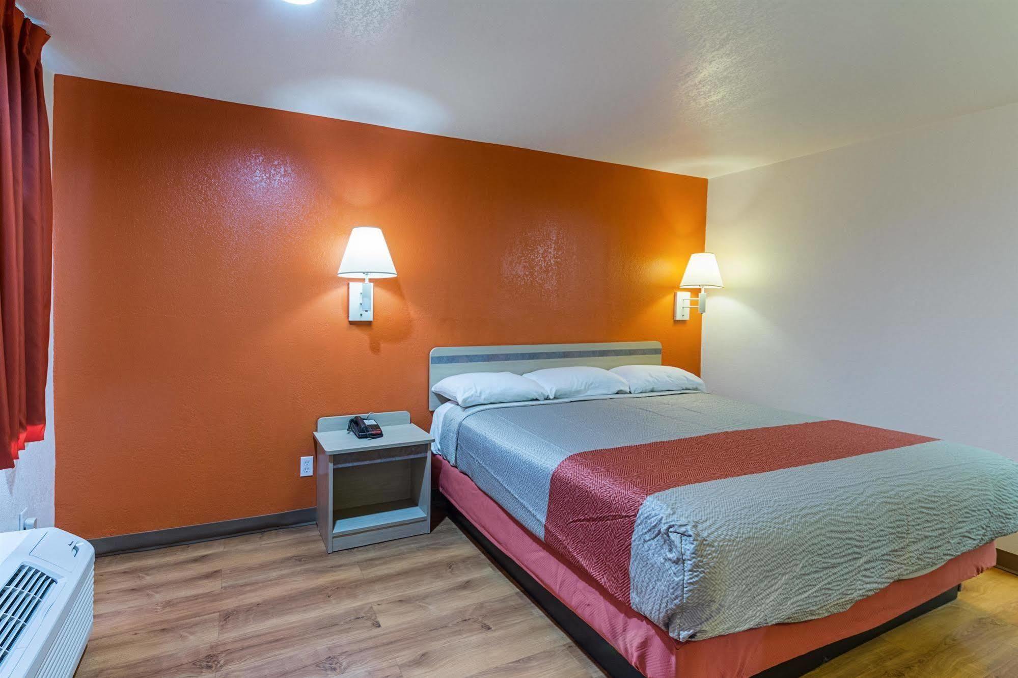 Motel 6-Lancaster, Tx - Desoto - Lancaster Exterior photo